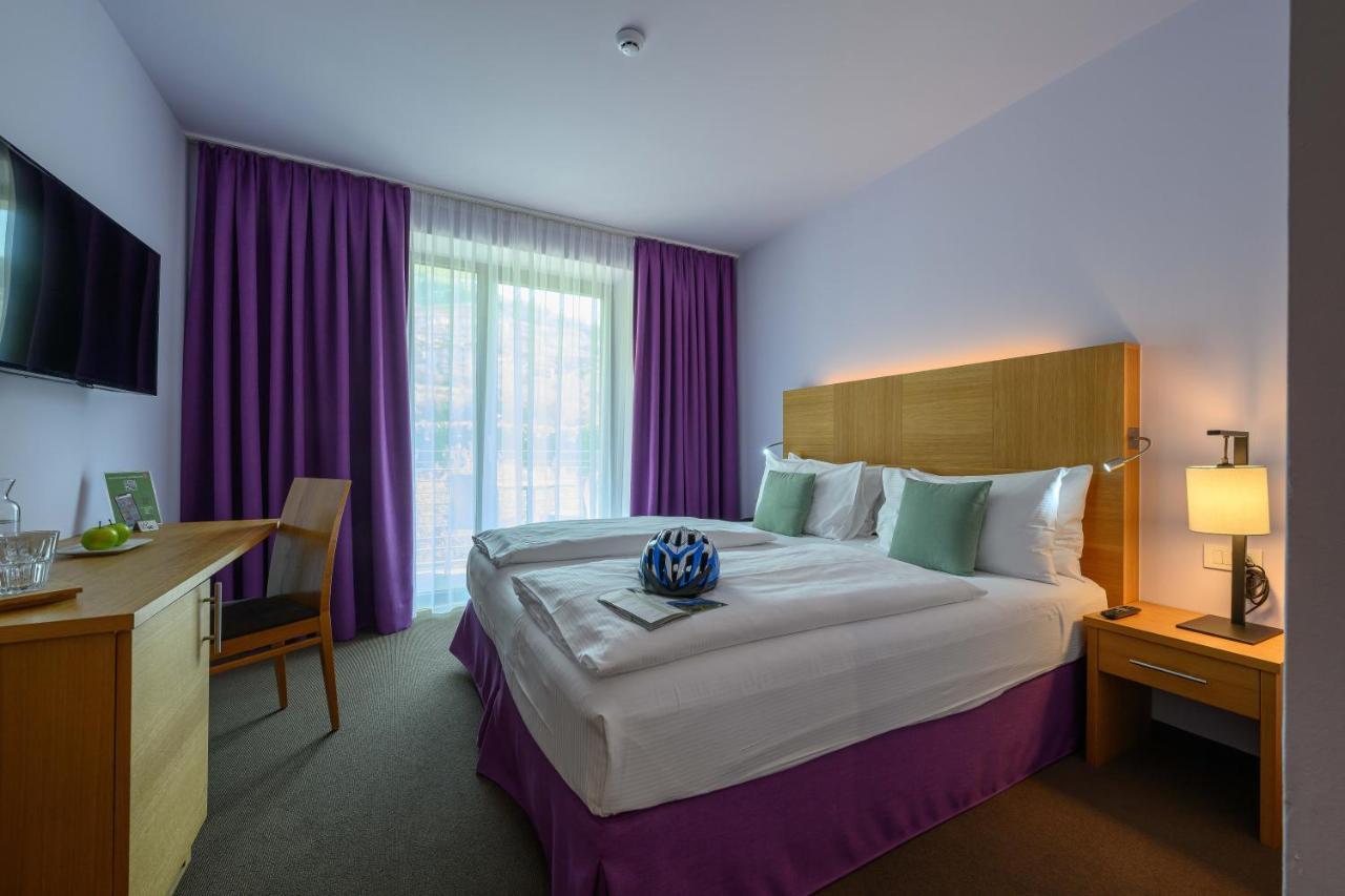Active & Family Hotel Gioiosa Riva del Garda Esterno foto
