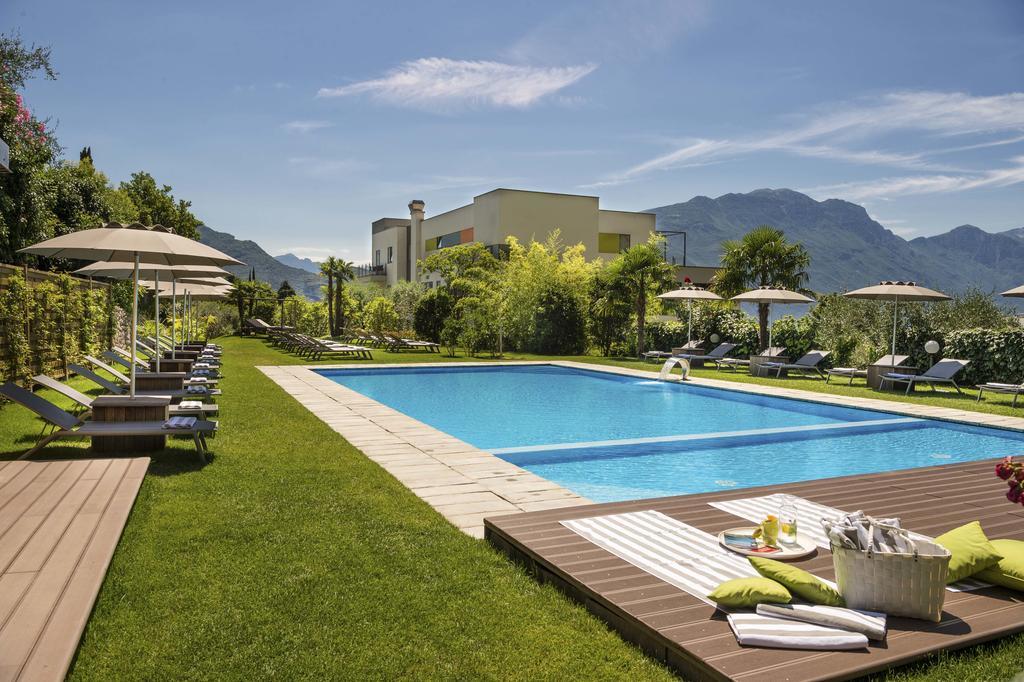 Active & Family Hotel Gioiosa Riva del Garda Esterno foto