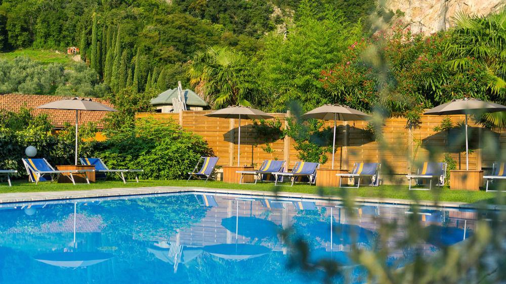 Active & Family Hotel Gioiosa Riva del Garda Esterno foto