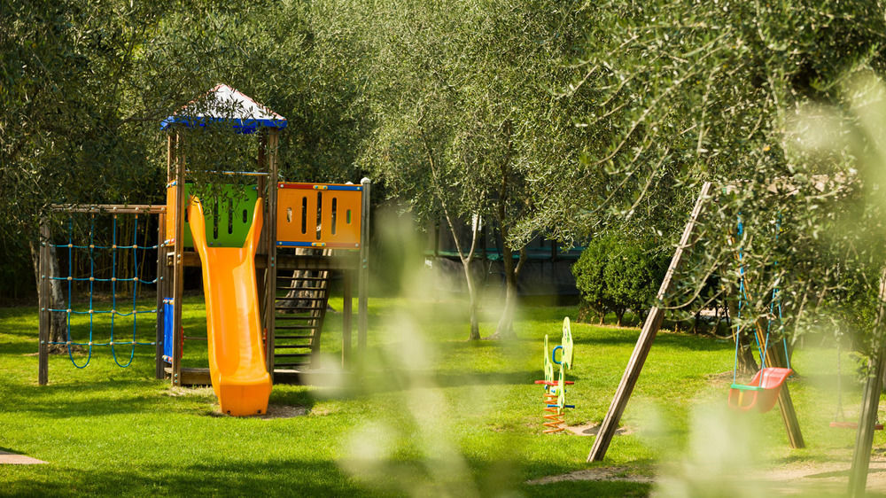 Active & Family Hotel Gioiosa Riva del Garda Esterno foto