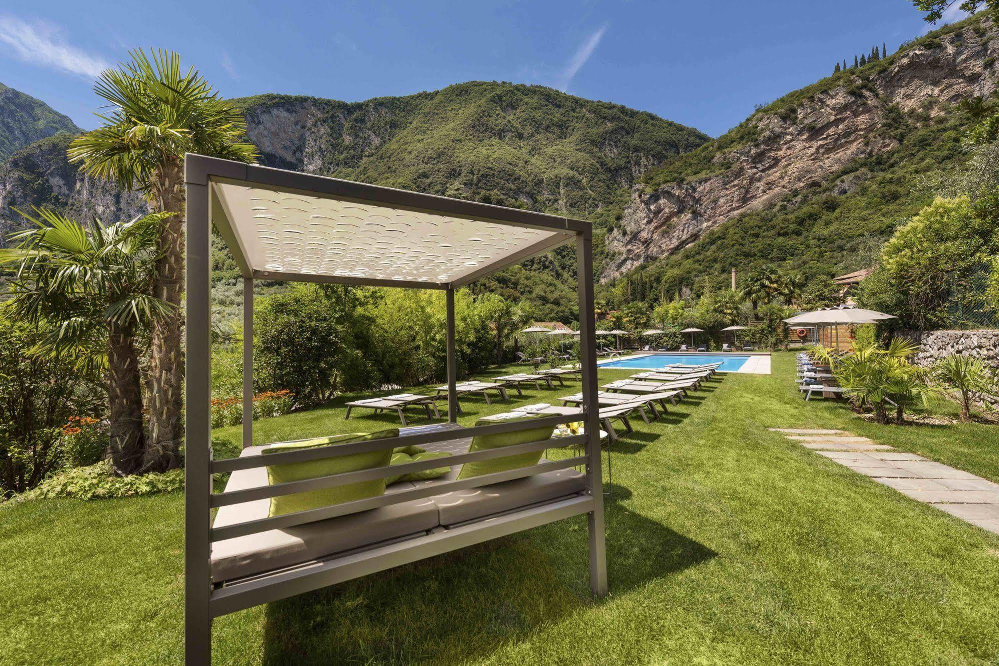 Active & Family Hotel Gioiosa Riva del Garda Esterno foto