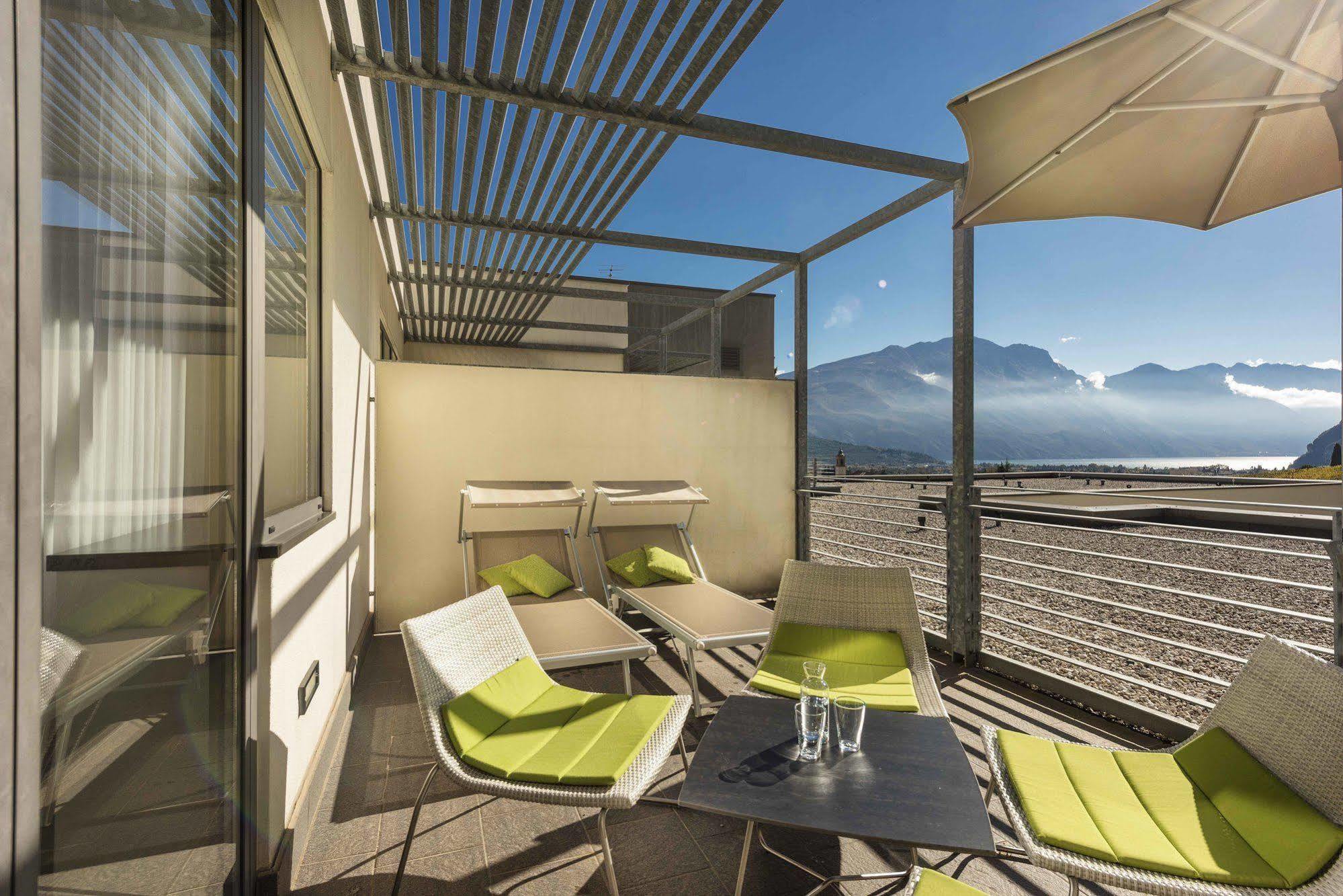 Active & Family Hotel Gioiosa Riva del Garda Esterno foto